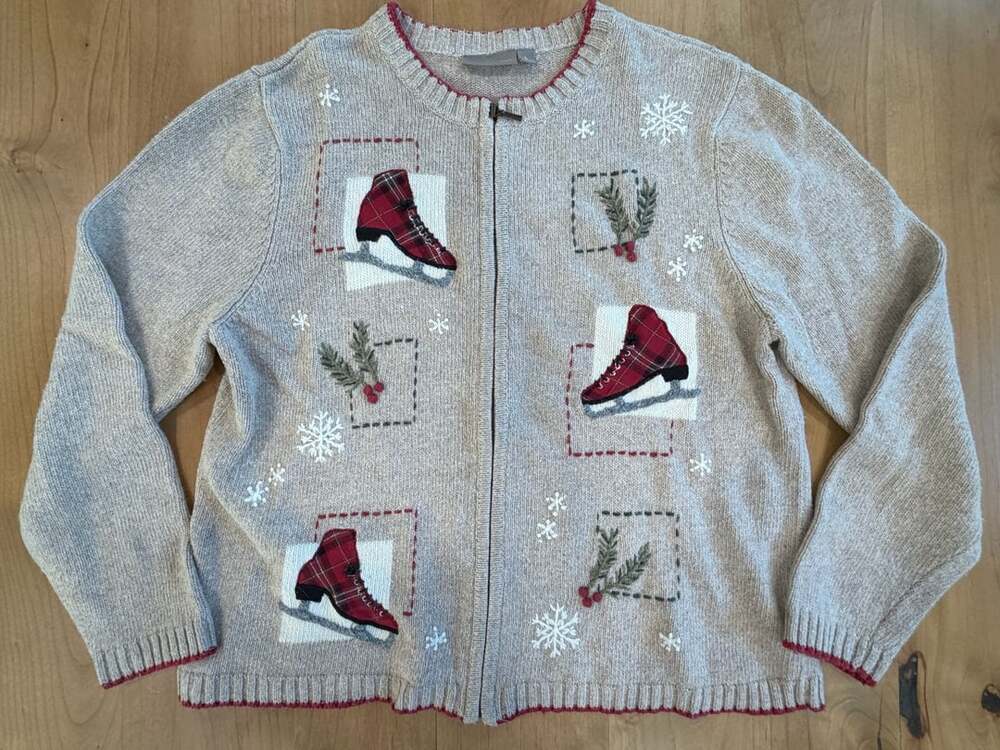 Croft & Barrow Christmas Ice Skates Sweater Size L